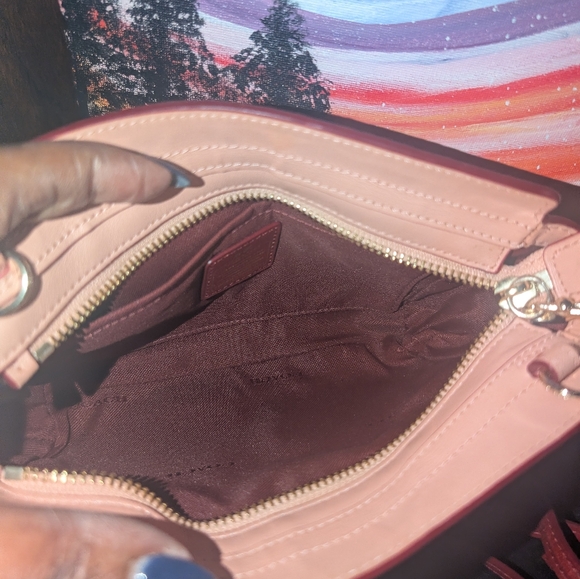 Coach Swagger Wristlet/Crossbody - Picture 4 of 4